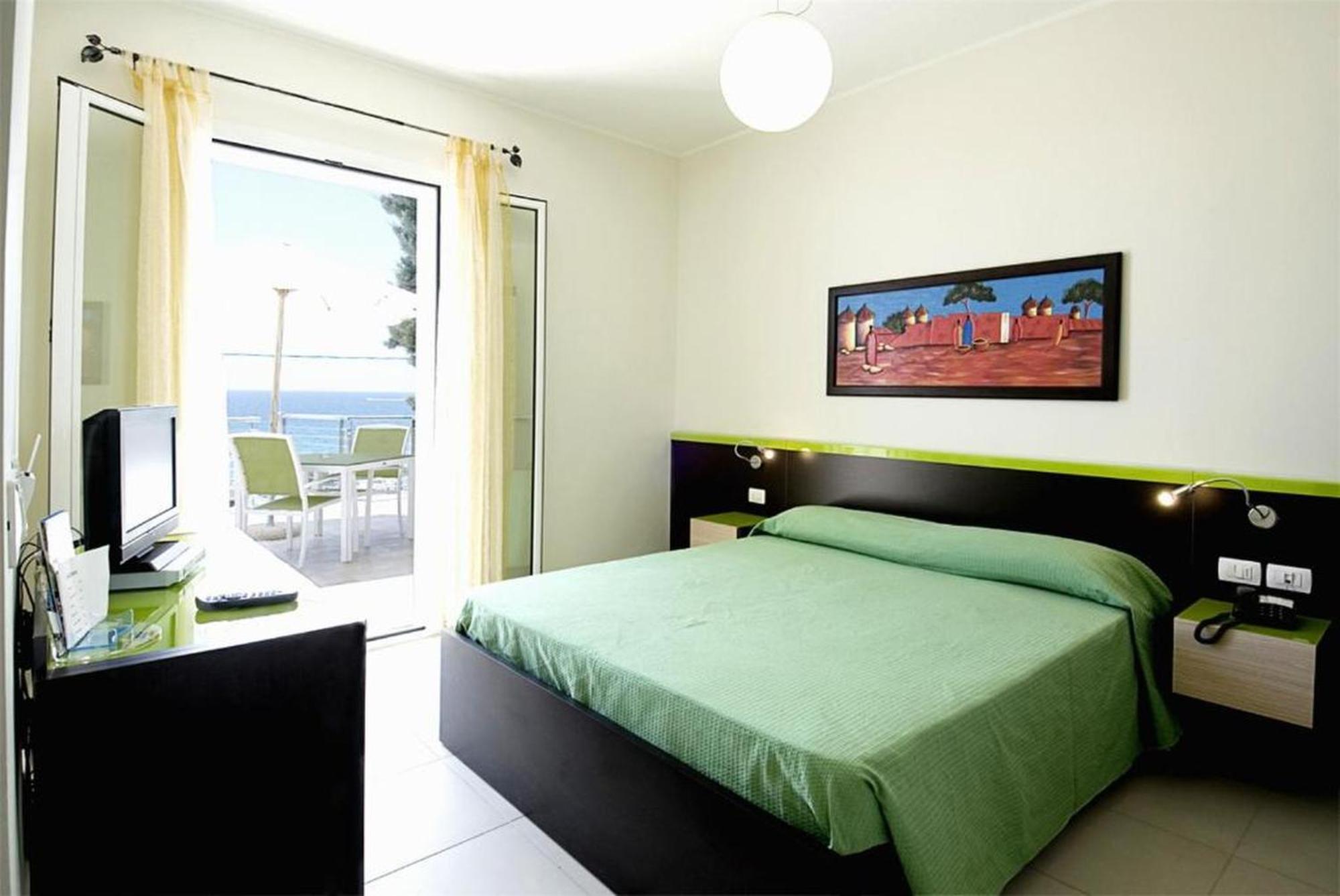 Hotel Miramare Gallipoli Εξωτερικό φωτογραφία
