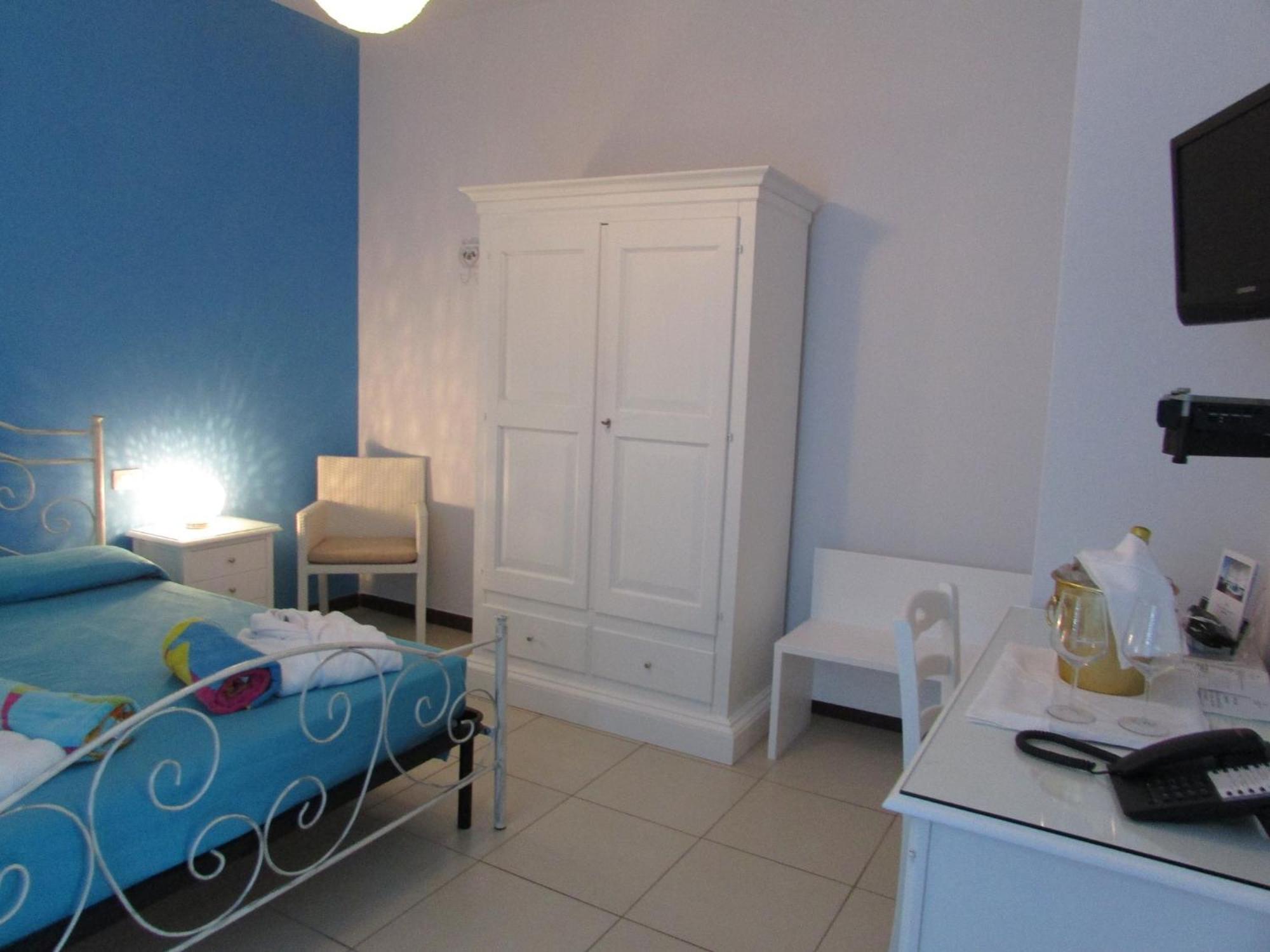 Hotel Miramare Gallipoli Εξωτερικό φωτογραφία